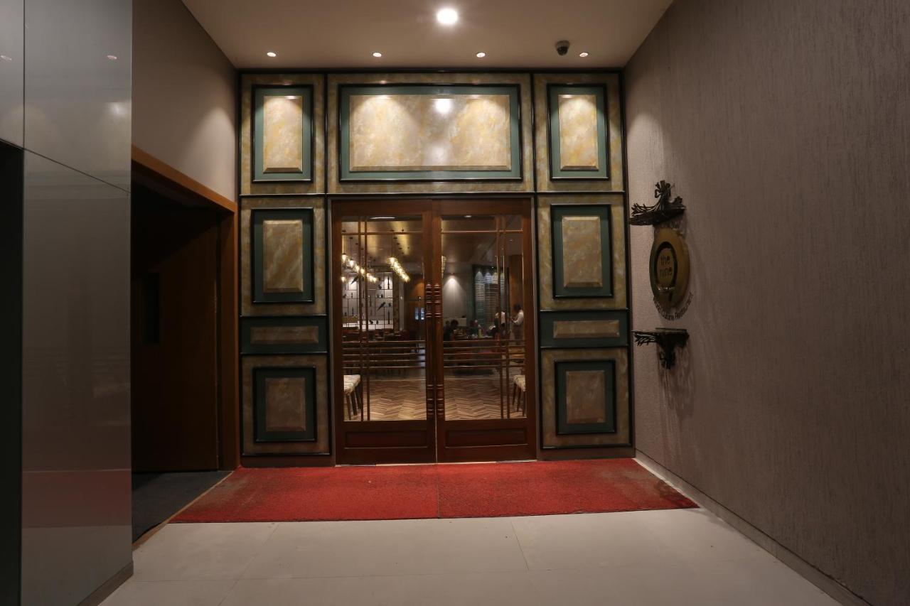 Ymca International Centre Hotel Ahmedabad Buitenkant foto