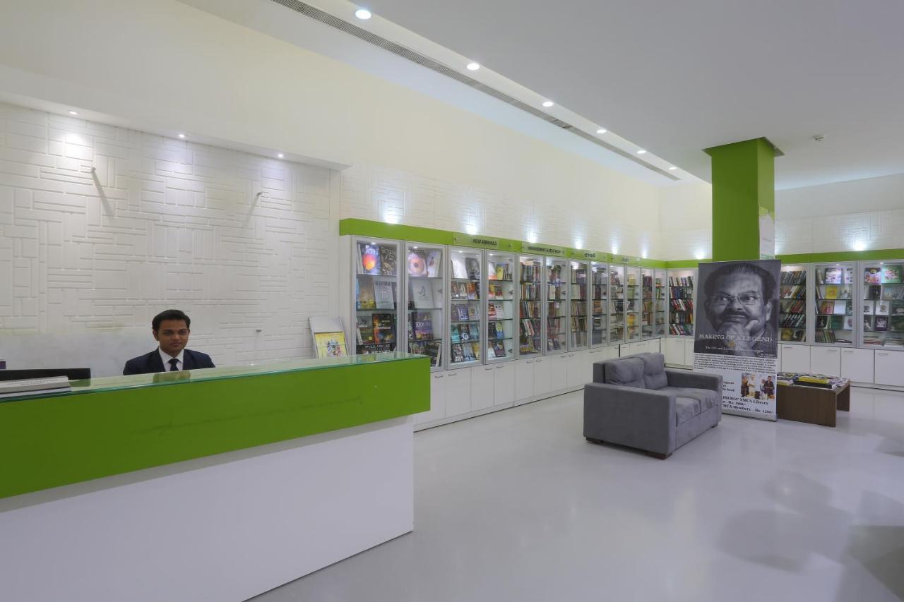 Ymca International Centre Hotel Ahmedabad Buitenkant foto