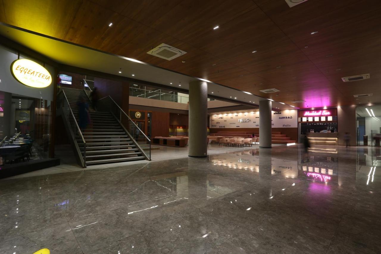 Ymca International Centre Hotel Ahmedabad Buitenkant foto