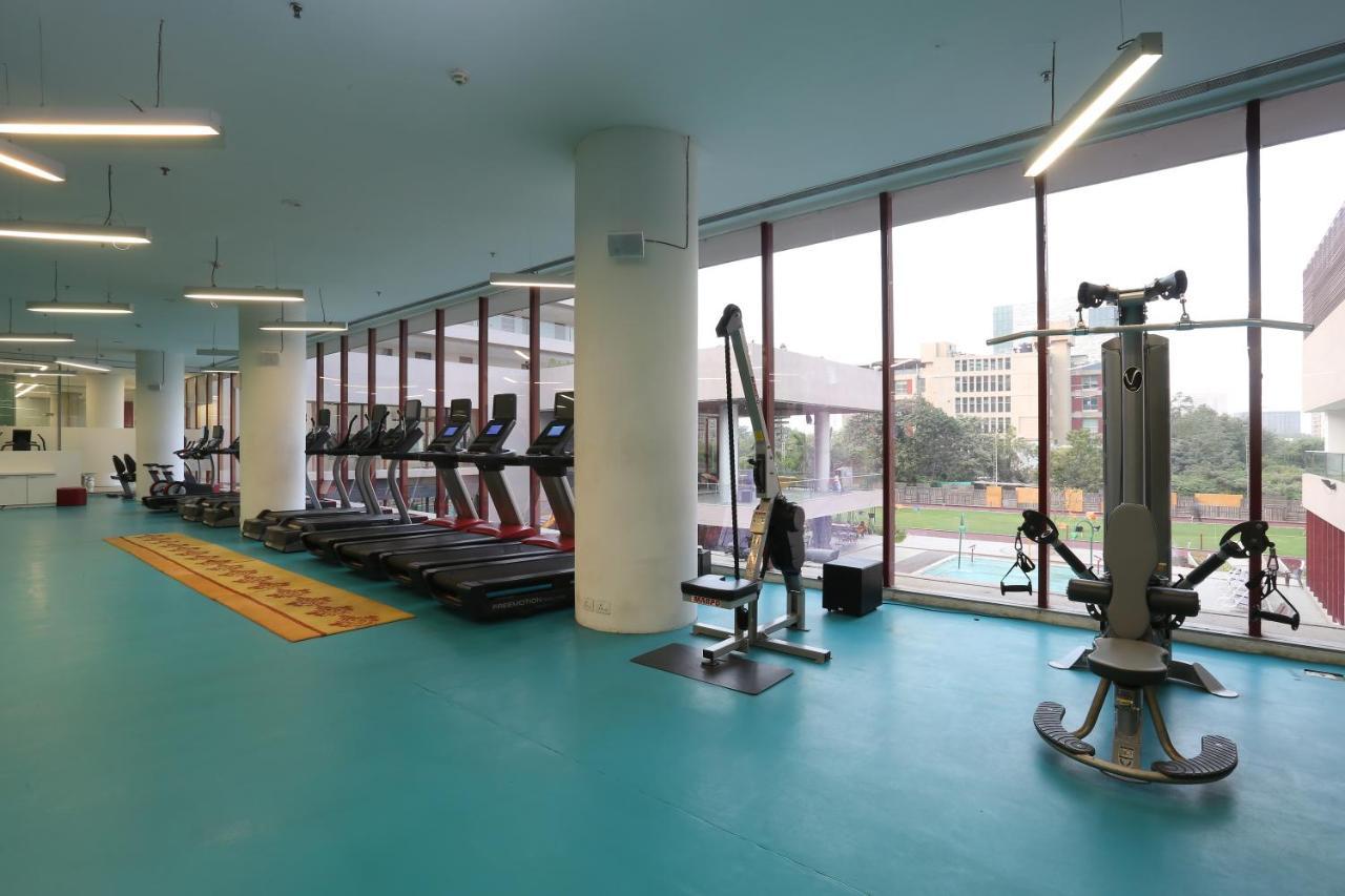 Ymca International Centre Hotel Ahmedabad Buitenkant foto