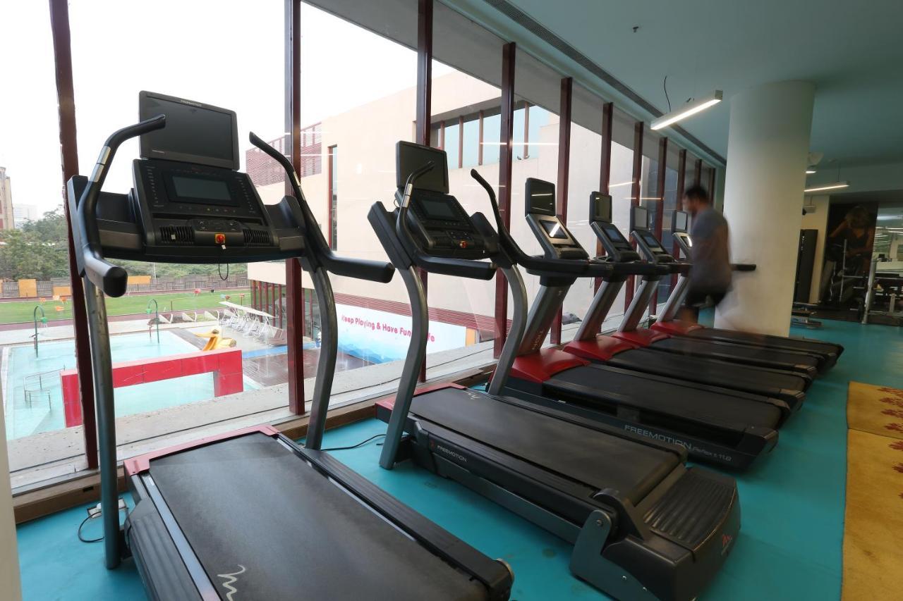 Ymca International Centre Hotel Ahmedabad Buitenkant foto
